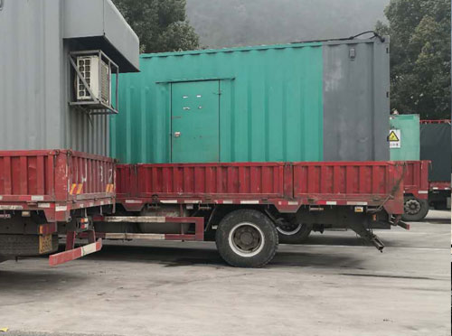 迪庆柴油发电机组使用注意安全事项有哪些？